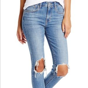 Levi’s 721 High Waisted Jeans